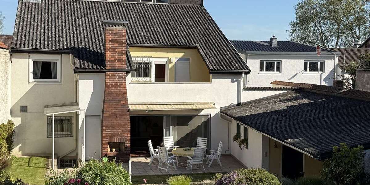 Einfamilienhaus Nidderau-Heldenbergen Heldenbergen - 7 Zimmer, 239 m&sup2;, 419.000&euro; | Angebot:20517678