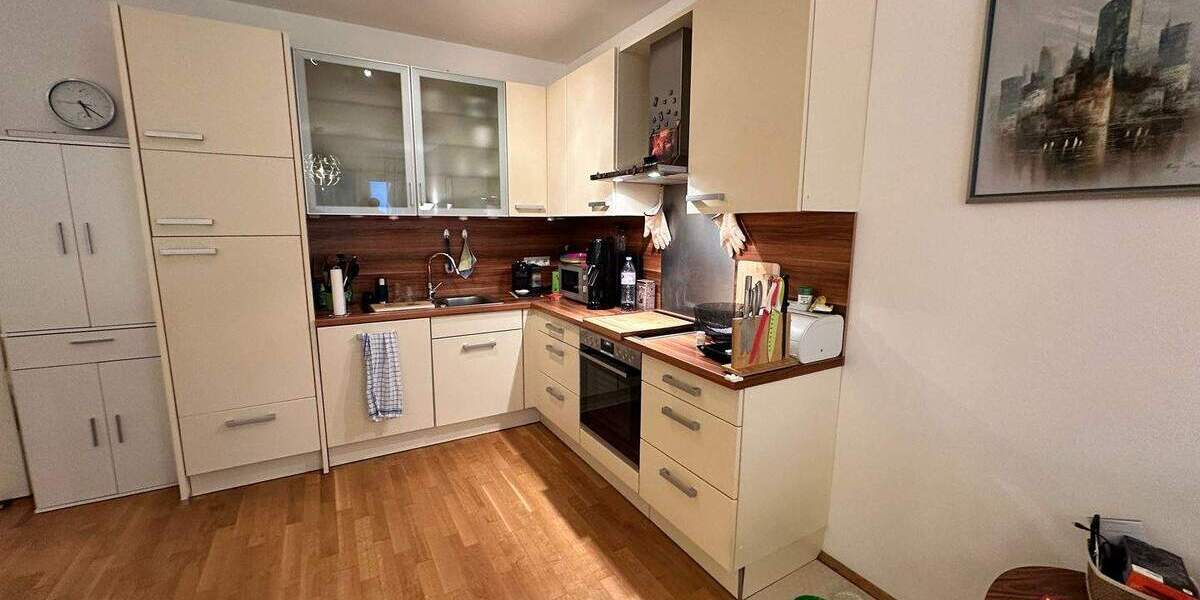 Etagenwohnung Frankfurt am Main Gallus - 2 Zimmer, 72 m&sup2;, 1.450&euro; | Angebot:26037426