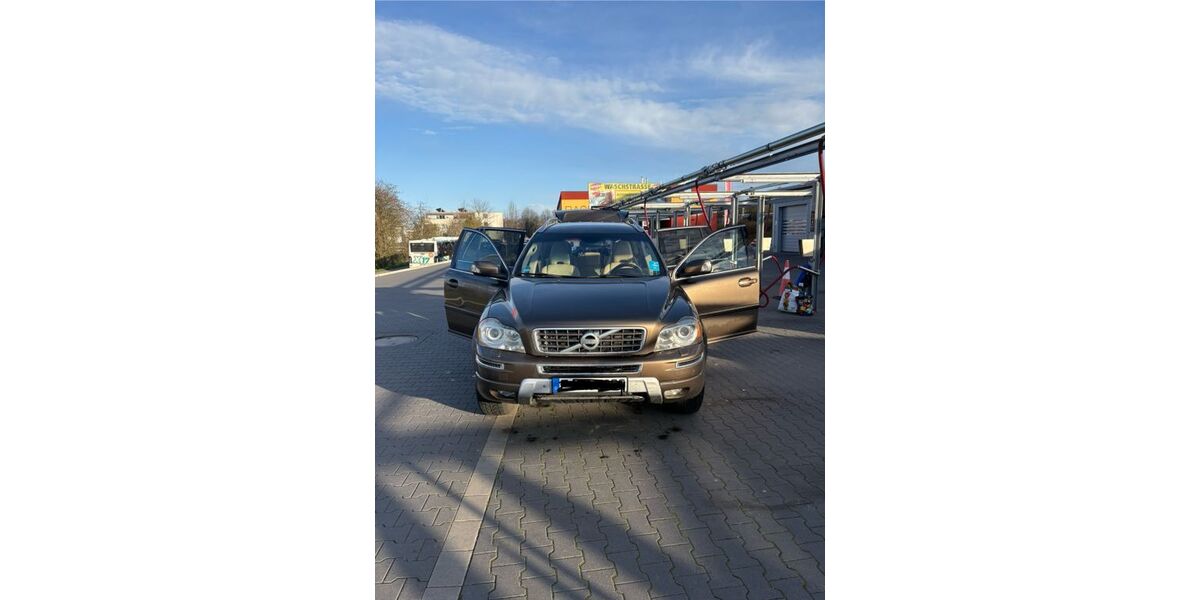 Volvo XC90 249.000 km 10.499 &euro; Frankfurt am Main 65931