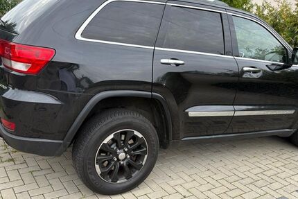 Jeep Grand Cherokee 226.000 km 7.200 &euro; Stockstadt 63811