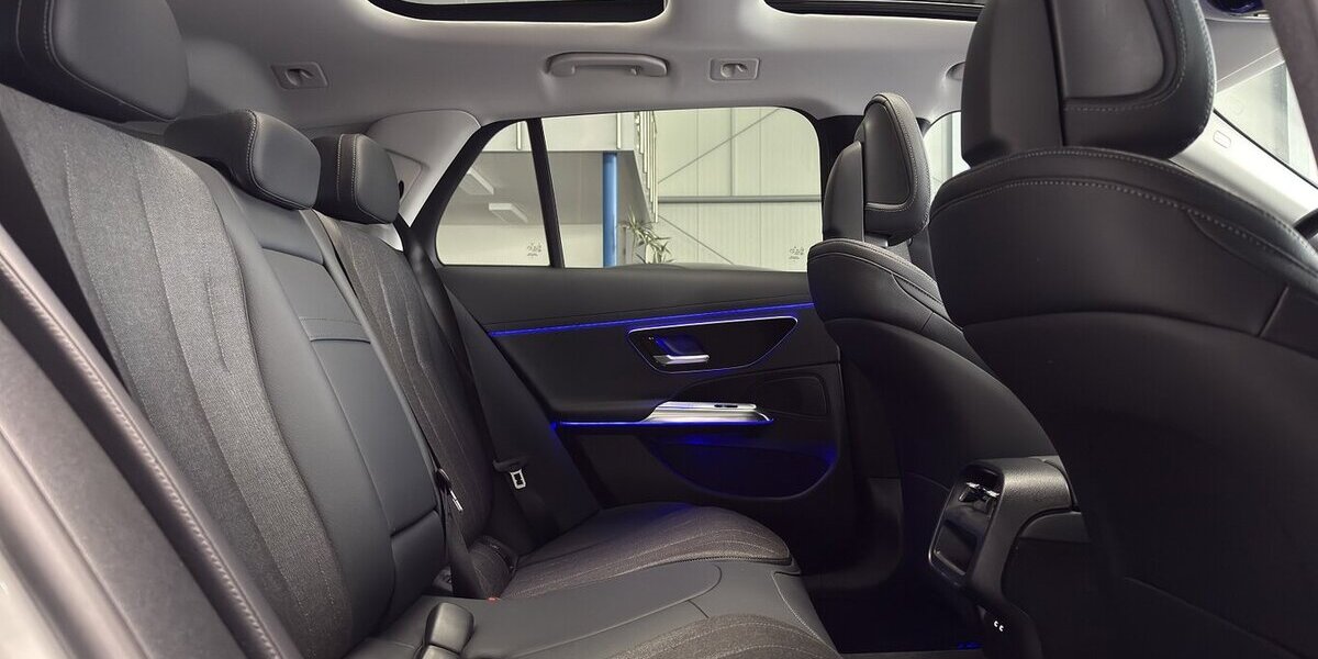 Mercedes-Benz E 300 T de AVANTGARDE AIRMATIC-DISTRONIC-PANO-19 26.702 km 50.889 &euro; Groß-Umstadt 64823