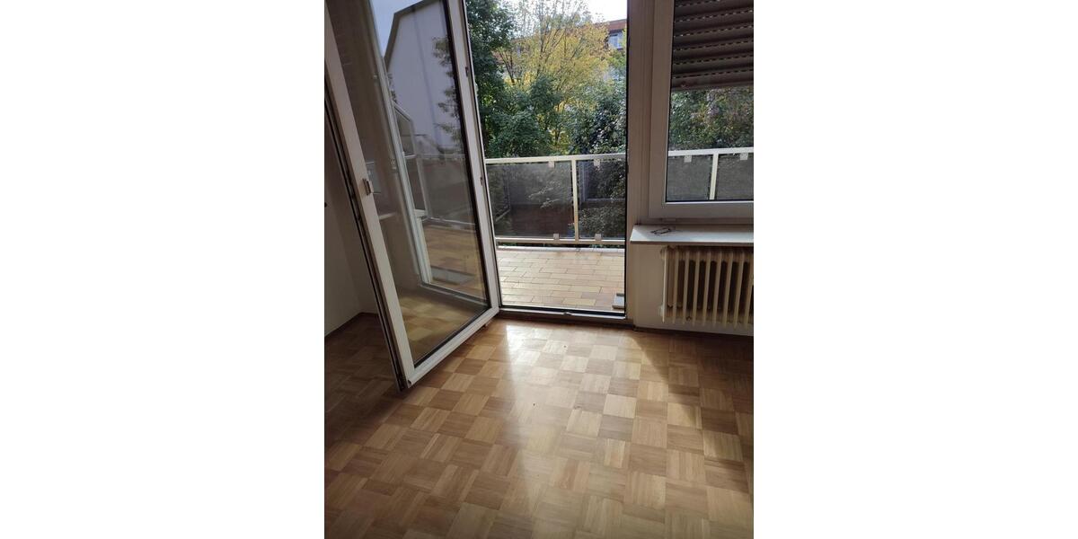 Etagenwohnung Frankfurt am Main Ost - 3 Zimmer, 80 m&sup2;, 1.300&euro; | Angebot:23027842