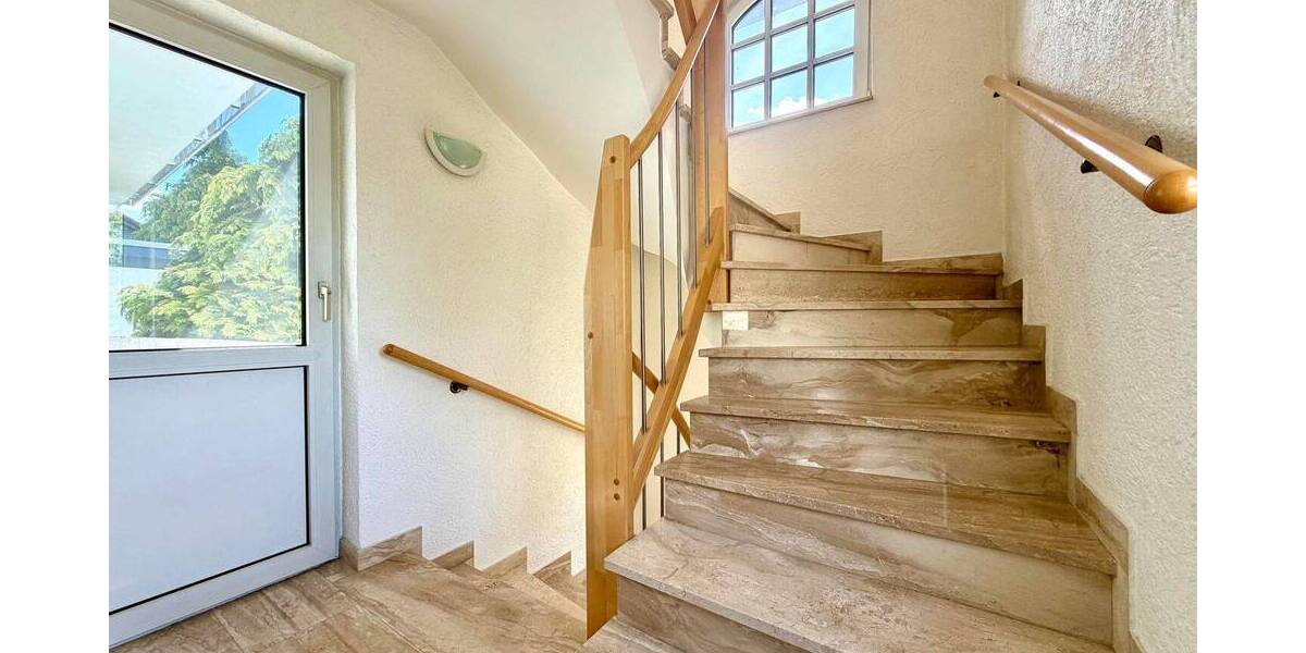 Mehrfamilienhaus, Wohnhaus Offenbach Bieber - 7 Zimmer, 221 m&sup2;, 445.000&euro; | Angebot:26891333