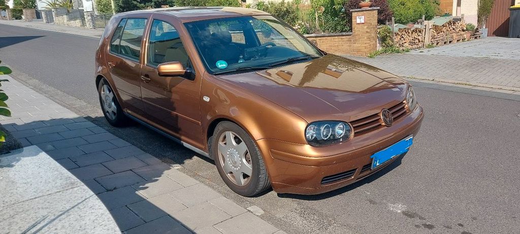 VW Golf 323.540 km 4.000 &euro; Friedberg (Hessen) 61169