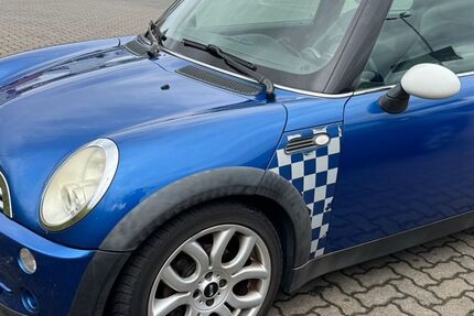 Mini Cooper 168.231 km 2.300 &euro; Frankfurt 65933