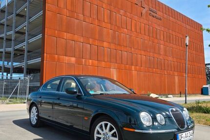 Jaguar S-Type 112.473 km 8.250 &euro; Frankfurt 60388