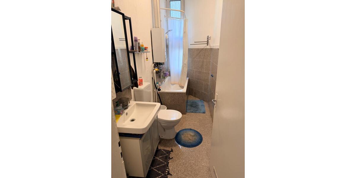 Erdgeschoßwohnung Frankfurt am Main Gutleutviertel - 2 Zimmer, 90 m&sup2;, 380&euro; | Angebot:27618640