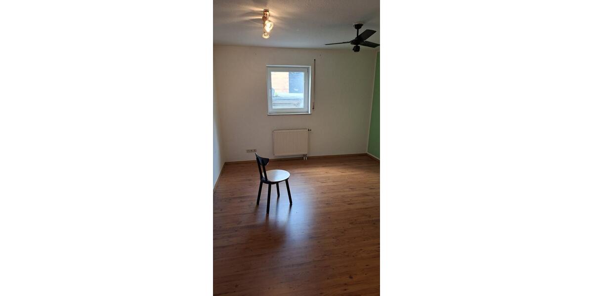 Dachgeschoßwohnung Glauburg - 6 Zimmer, 173 m&sup2;, 275.000&euro; | Angebot:26607916