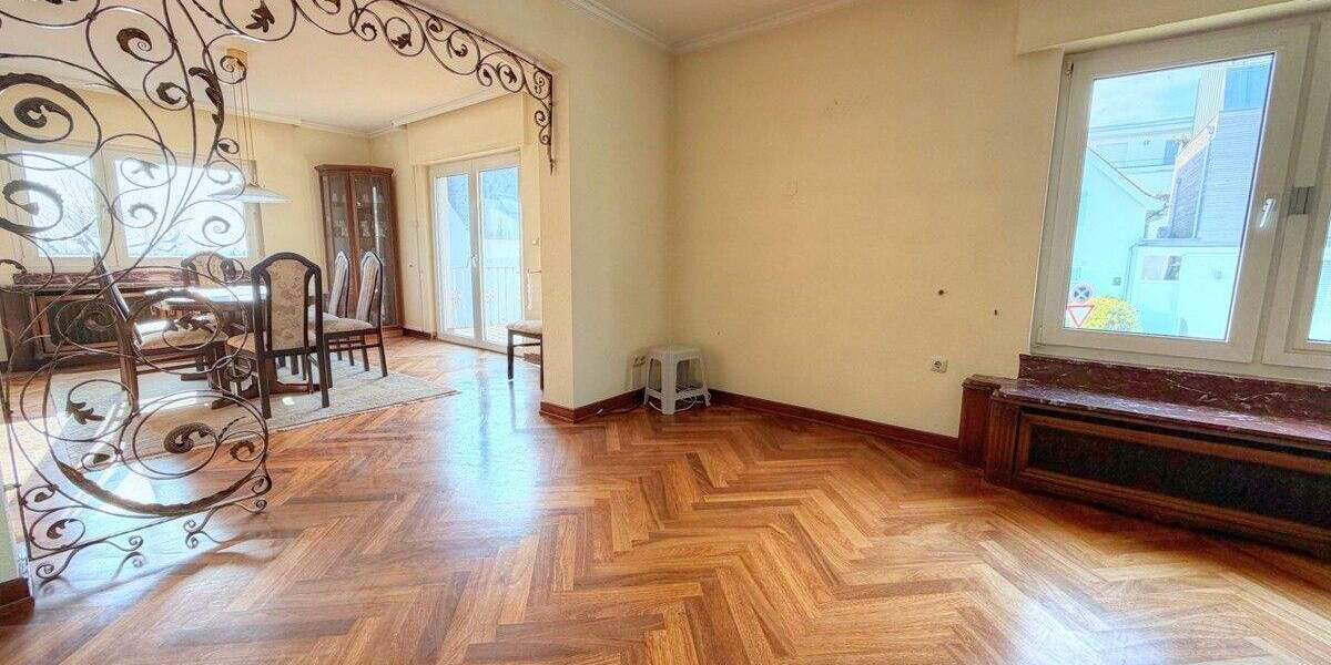 Mehrfamilienhaus, Wohnhaus Kronberg im Taunus Oberhöchstadt - 9 Zimmer, 236 m&sup2;, 850.000&euro; | Angebot:25686321