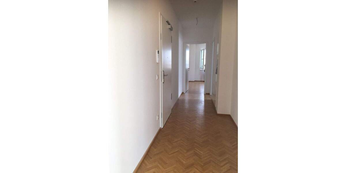 Etagenwohnung Frankfurt am Main Gallus - 2 Zimmer, 90 m&sup2;, 760.000&euro; | Angebot:25662405