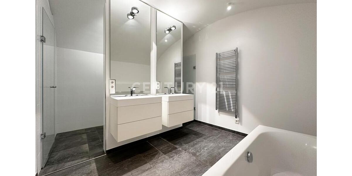 Maisonettenwohnung Frankfurt am Main Westend Süd - 3.5 Zimmer, 138 m&sup2;, 4.000&euro; | Angebot:25886621