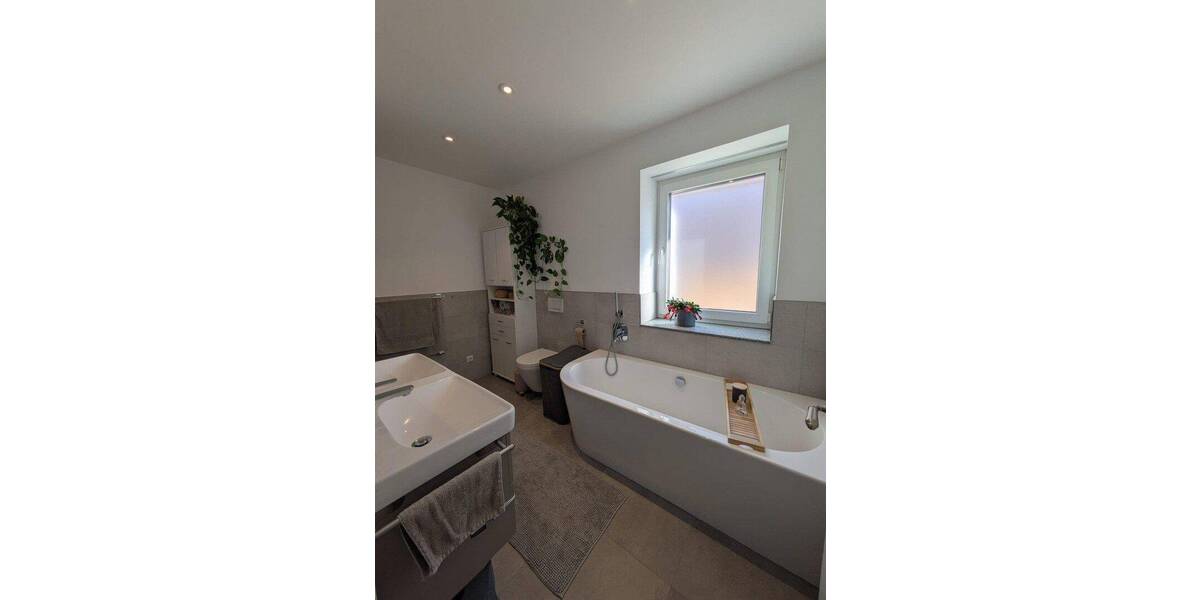 Etagenwohnung Friedrichsdorf - 4 Zimmer, 110 m&sup2;, 629.000&euro; | Angebot:26885010