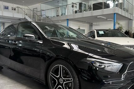 Mercedes-Benz A 200 Limousine AMG DISTRONIC-AHK-PANORAMA-360°! 14.350 km 35.769 &euro; Groß-Umstadt 64823