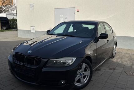BMW 318 177.000 km 5.199 &euro; Frankfurt am Main 60437