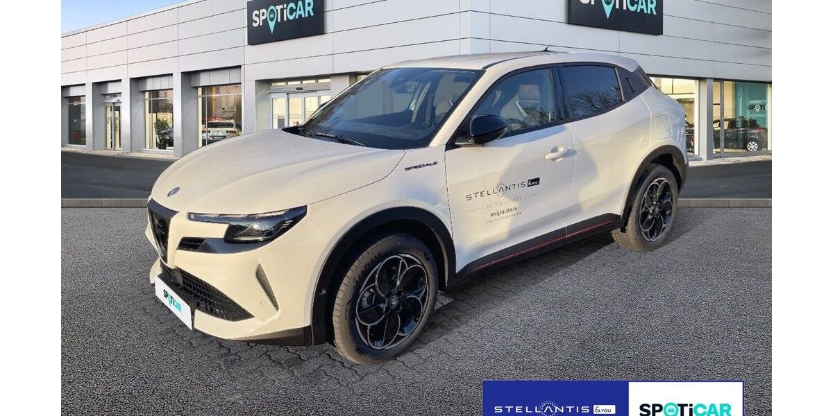 Alfa Romeo Junior 15.000 km 28.980 &euro; Maintal 63477