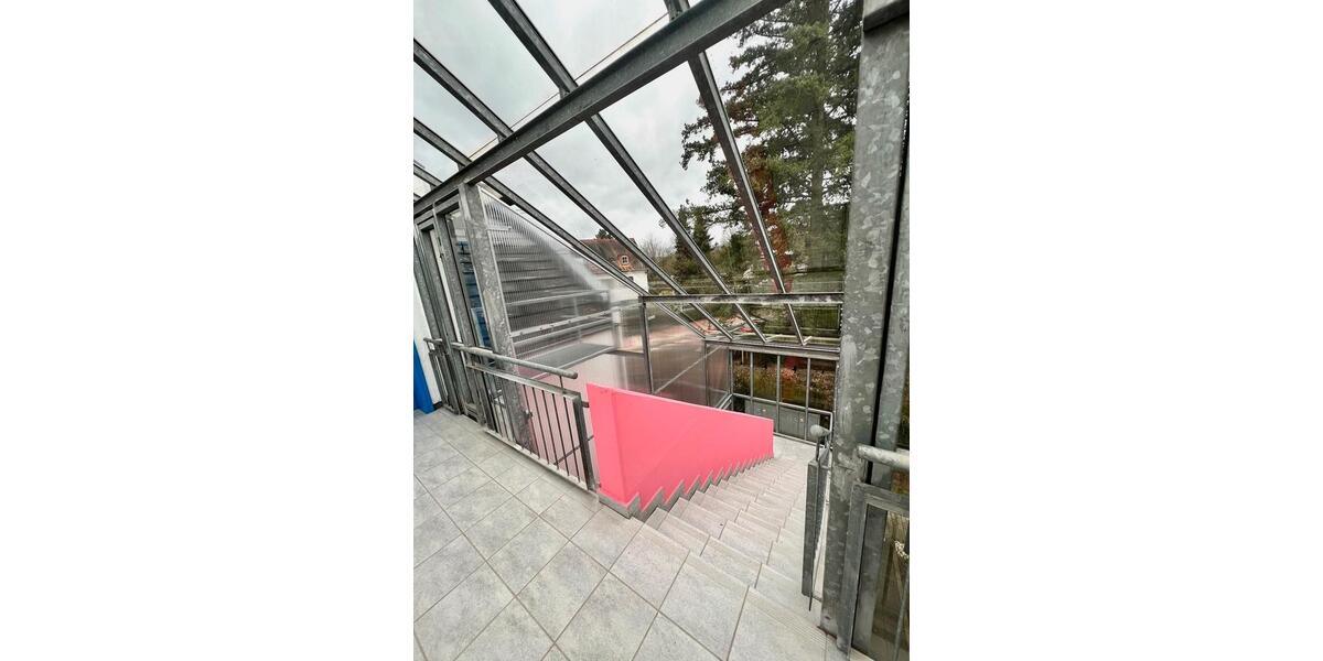 Dachgeschoßwohnung Friedrichsdorf - 2 Zimmer, 60 m&sup2;, 1.300&euro; | Angebot:25919026