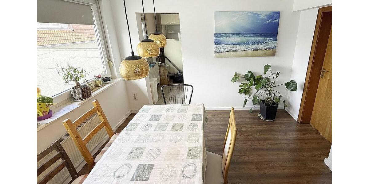 Etagenwohnung Schöneck - 4 Zimmer, 140 m&sup2;, 1.150&euro; | Angebot:25713297