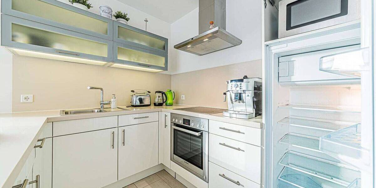 Etagenwohnung Frankfurt am Main Sachsenhausen - 3 Zimmer, 92 m&sup2;, 2.990&euro; | Angebot:26819685