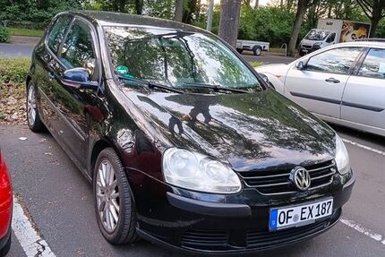 VW Golf 178.000 km 950 &euro; Offenbach 63069