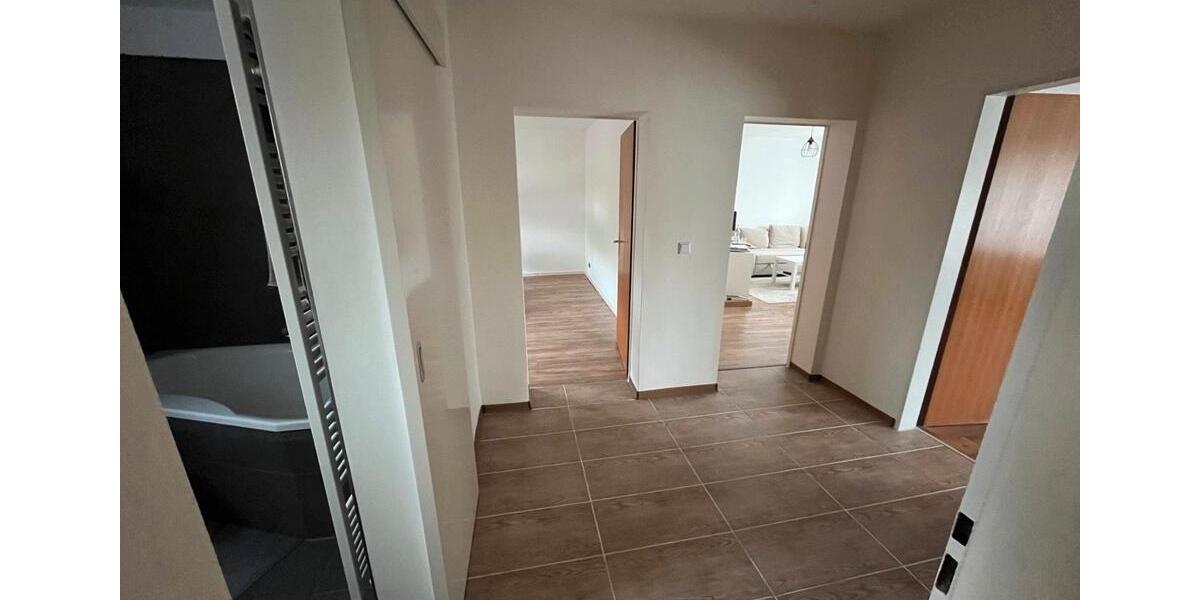 Erdgeschoßwohnung Frankfurt am Main Rödelheim - 3 Zimmer, 86 m&sup2;, 1.800&euro; | Angebot:25311600