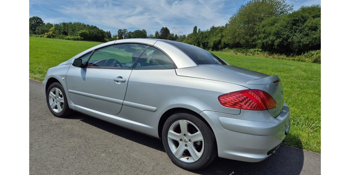 Peugeot 307 CC 220.000 km 2.850 &euro; Nidderau 61130