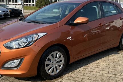 Hyundai i30 75.965 km 6.899 &euro; Hanau 63452