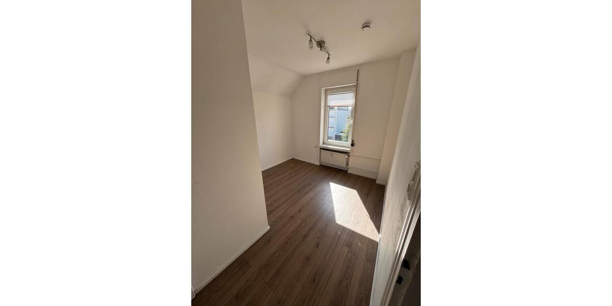 Maisonettenwohnung Oberursel (Taunus) - 4 Zimmer, 75 m&sup2;, 1.400&euro; | Angebot:25883086