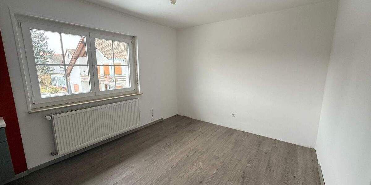 Mehrfamilienhaus, Wohnhaus Niederdorfelden - 8 Zimmer, 850.000&euro; | Angebot:25701227