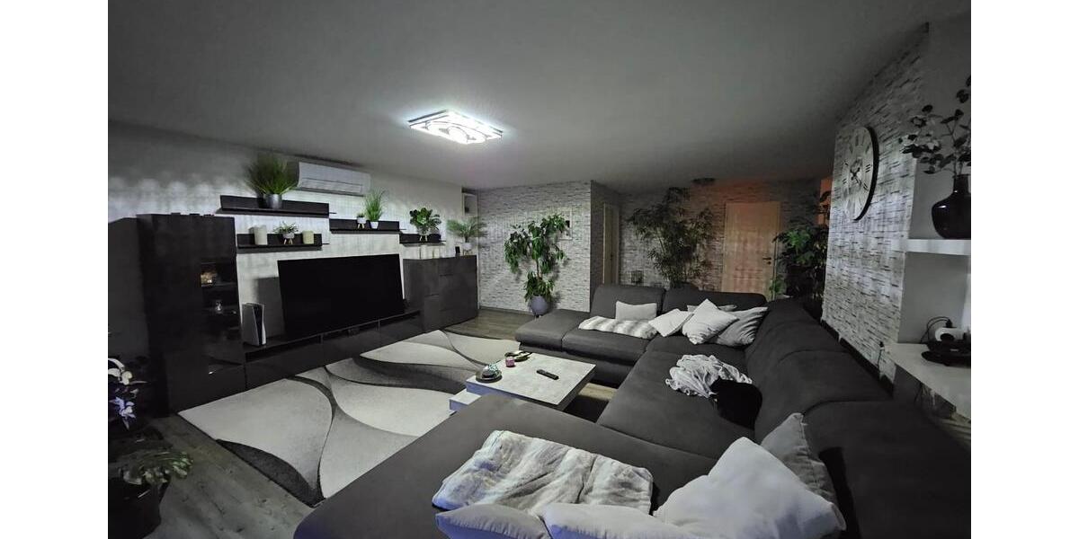 Erdgeschoßwohnung Gründau - 3 Zimmer, 120 m&sup2;, 1.300&euro; | Angebot:25179922