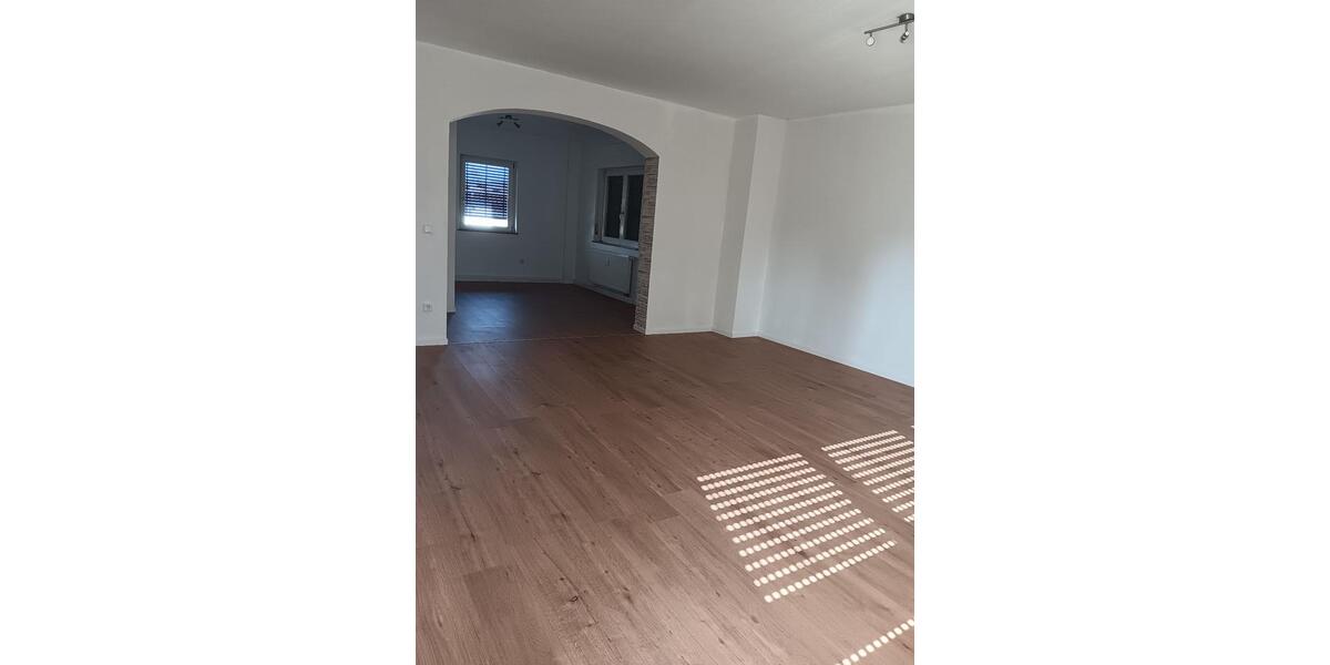 Etagenwohnung Goldbach - 3.5 Zimmer, 89 m&sup2;, 900&euro; | Angebot:25416856