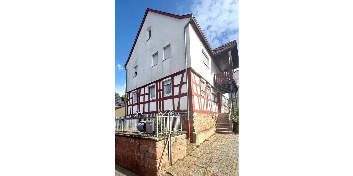 Mehrfamilienhaus, Wohnhaus Gründau Mittel-Gründau - 6 Zimmer, 204 m&sup2;, 449.000&euro; | Angebot:25664653
