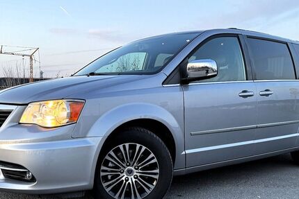 Lancia Voyager 184.500 km 14.600 &euro; Dietzenbach 63128