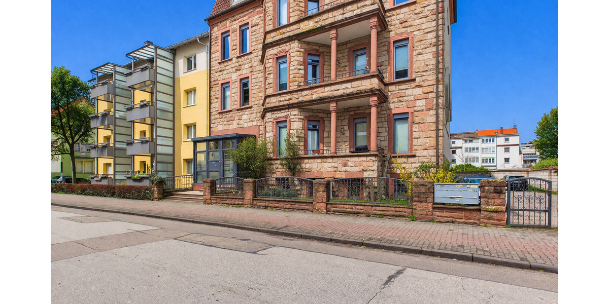 Exklusive 2-Zimmer-Wohnung mit Balkon, moderner Einbauküche und Stellplatz in Hanau - Etagenwohnung Hanau | Angebot:26019443