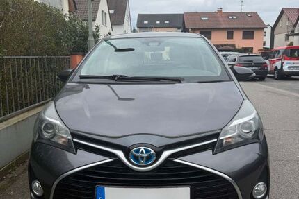 Toyota Yaris 61.000 km 11.990 &euro; Mühlheim am Main 63165