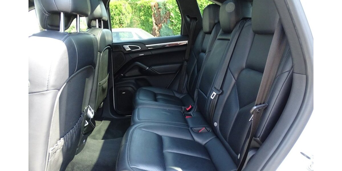 Porsche Cayenne S 4,2l Diesel Pano, Navi, 21 Zoll, Standhe 229.443 km 22.990 &euro; Rodgau 63110