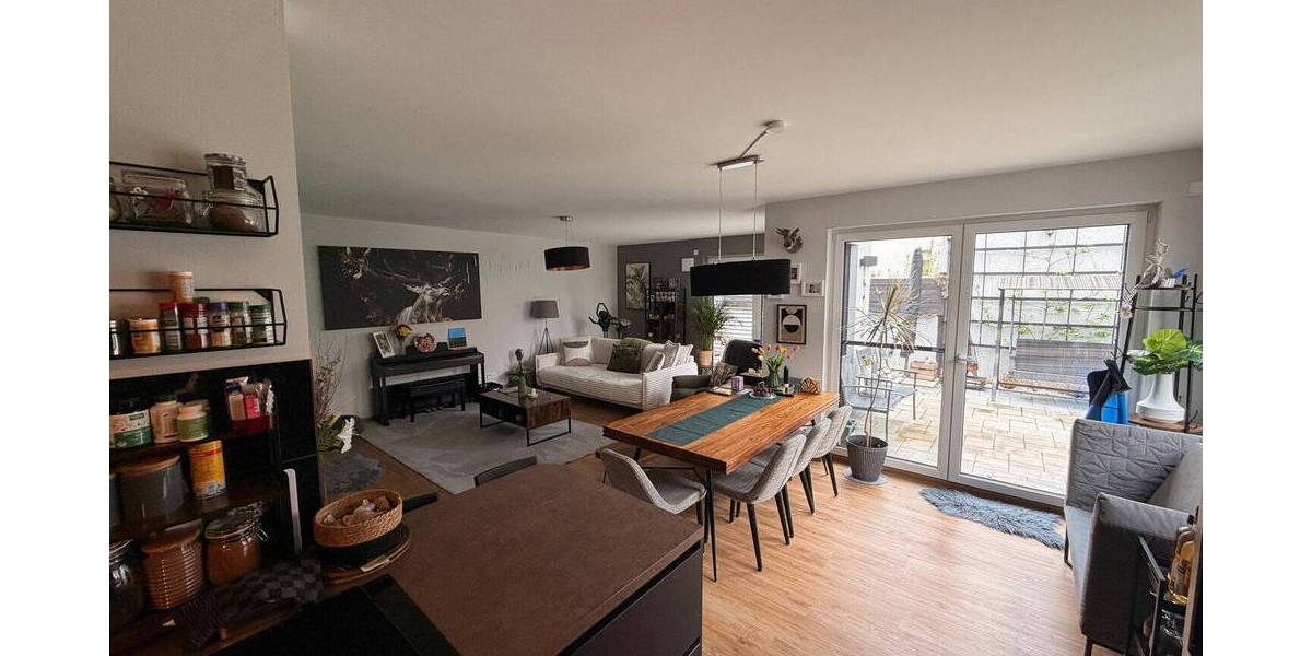 Doppelhaushälfte Bruchköbel - 7 Zimmer, 190 m&sup2;, 2.950&euro; | Angebot:26188724