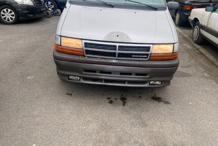 Chrysler Voyager 219.000 km 3.200 &euro; Hanau 63457