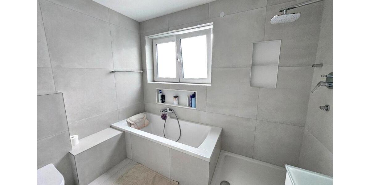 Doppelhaushälfte Rosbach vor der Höhe - 6 Zimmer, 150 m&sup2;, 750.000&euro; | Angebot:24497272