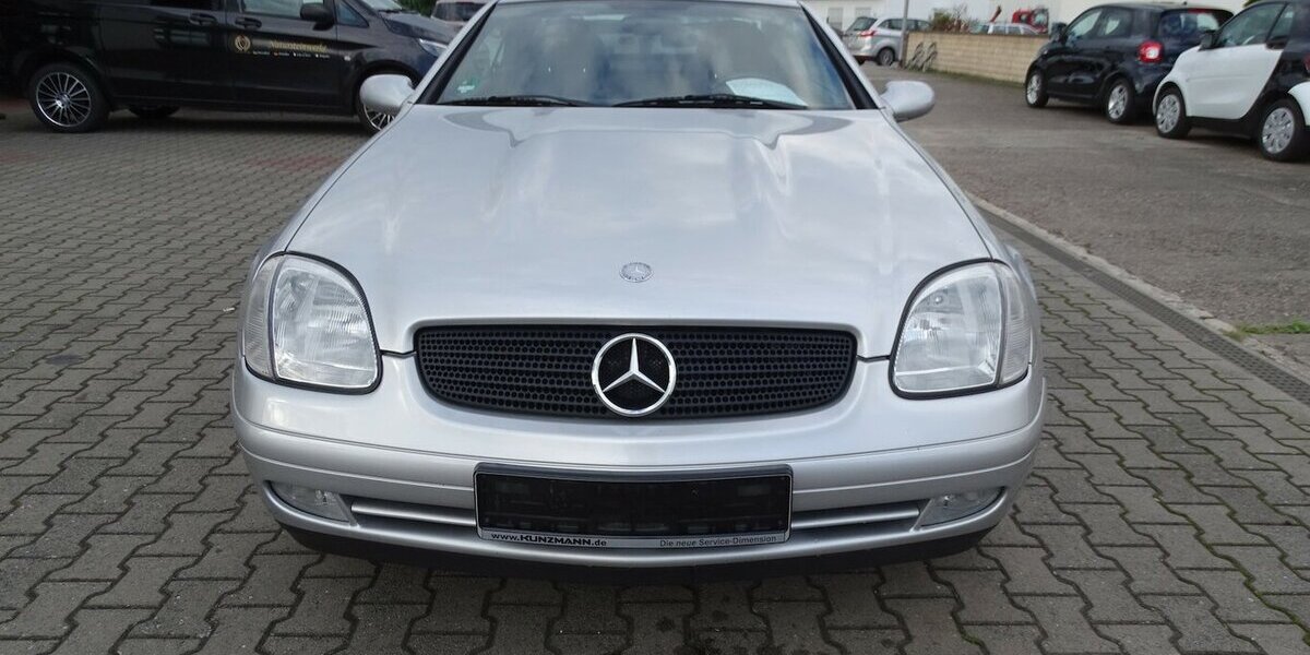 Mercedes-Benz SLK 230 sehr guter Zustand Automatik, Klima, Navig 96.902 km 7.900 &euro; Rodgau 63110