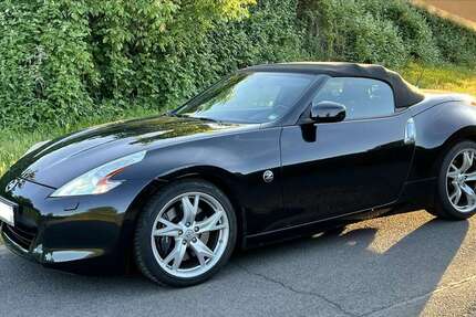 Nissan 370Z 105.200 km 22.900 &euro; Frankfurt am Main, Stadt 60322