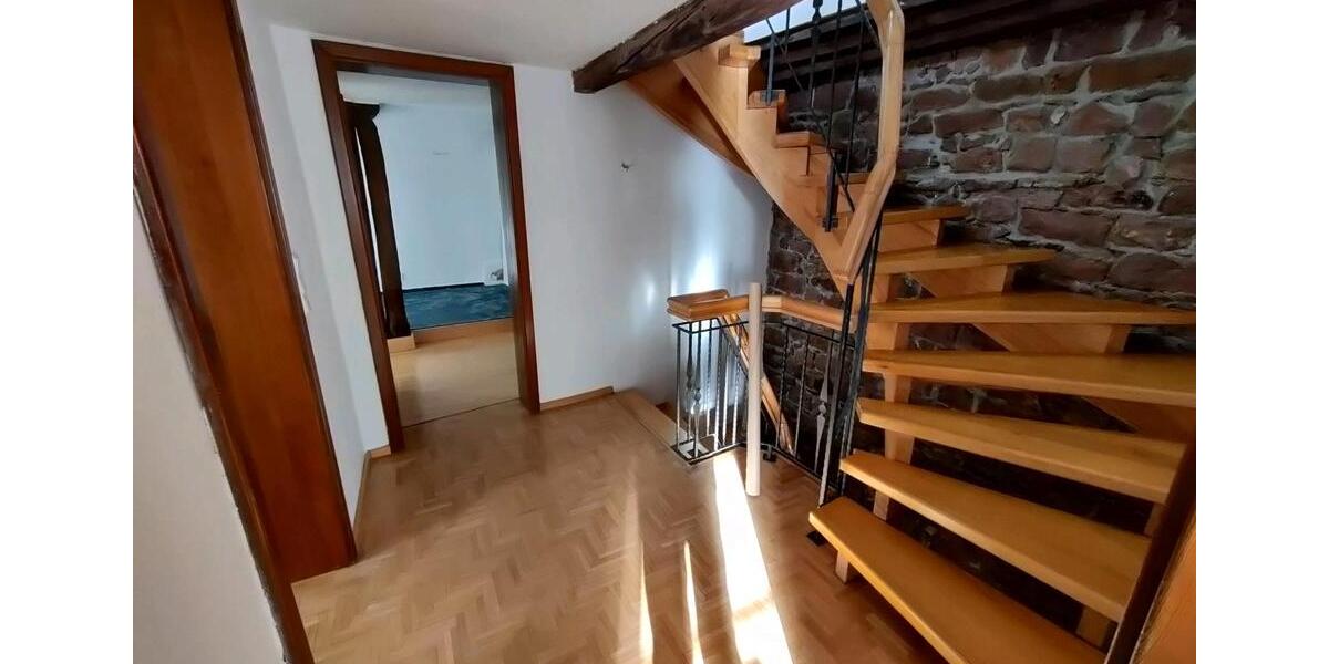 Einfamilienhaus Gelnhausen - 5 Zimmer, 141 m&sup2;, 1.450&euro; | Angebot:25419521