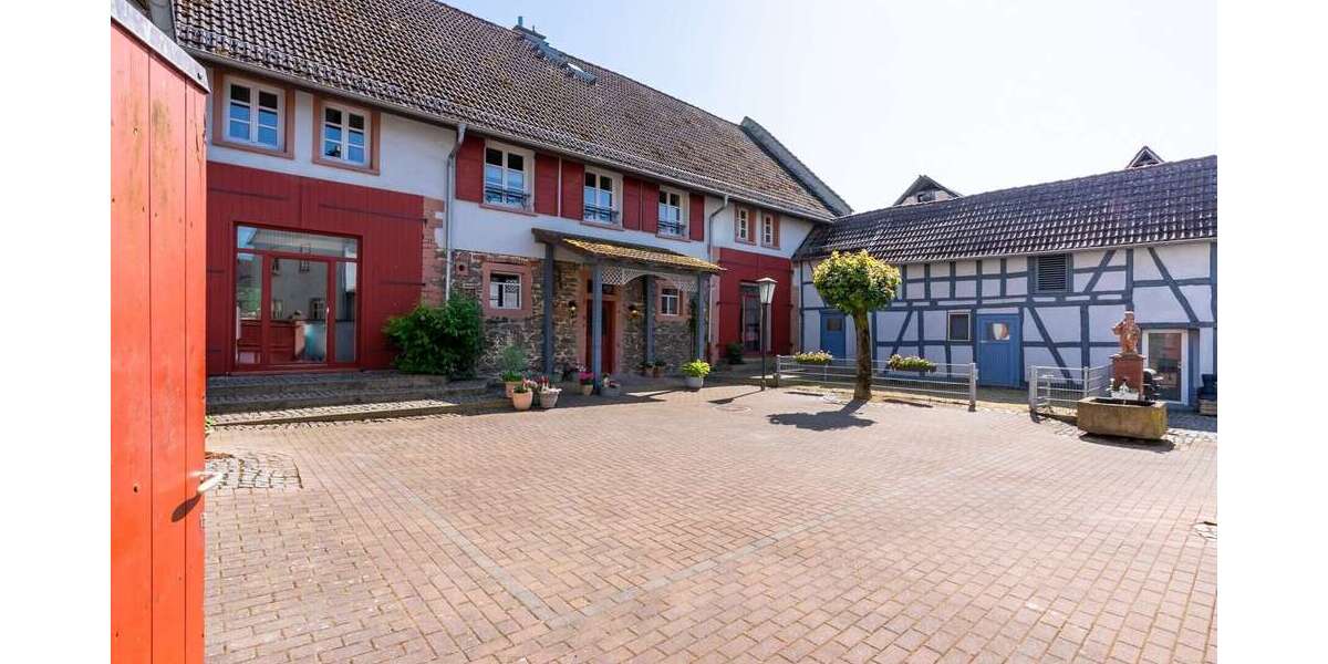 Einfamilienhaus Reichelsheim - 16 Zimmer, 511 m&sup2;, 895.000&euro; | Angebot:25125599