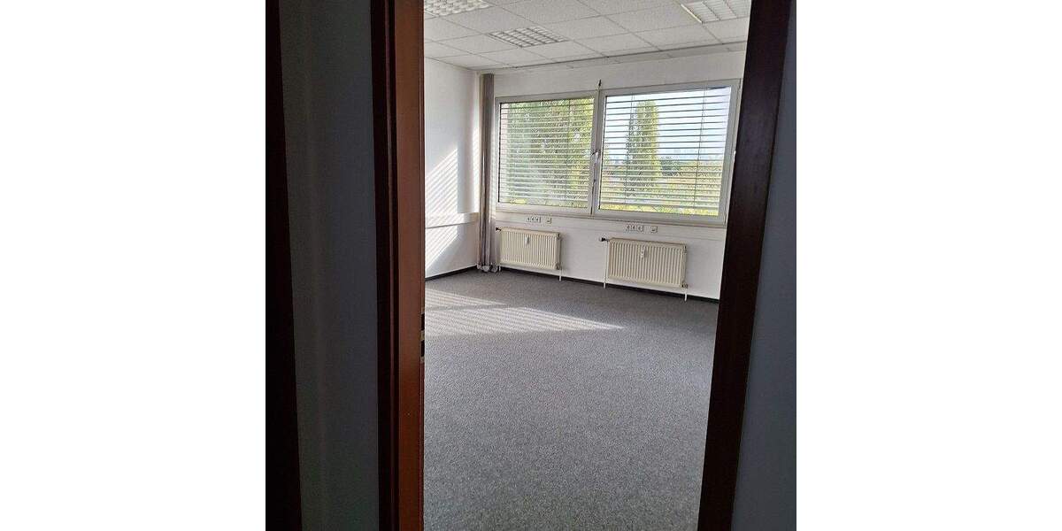 Gewerbeobjekt Frankfurt am Main Griesheim - 4 Zimmer, 125 m&sup2;, 1.150&euro; | Angebot:25865840