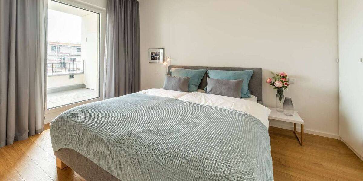 Etagenwohnung Frankfurt am Main Bahnhofsviertel - 2 Zimmer, 65 m&sup2;, 2.290&euro; | Angebot:26064210