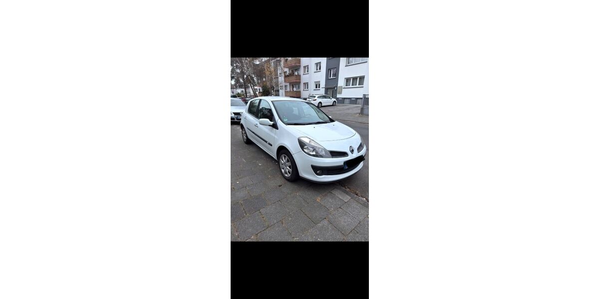Renault Clio 246.000 km 3.000 &euro; Offenbach 63065