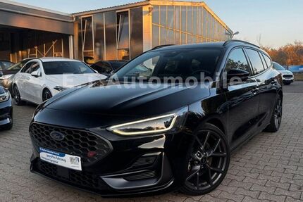 Ford Focus 42.583 km 30.699 &euro; Friedberg (Hessen) - Ossenheim 61169