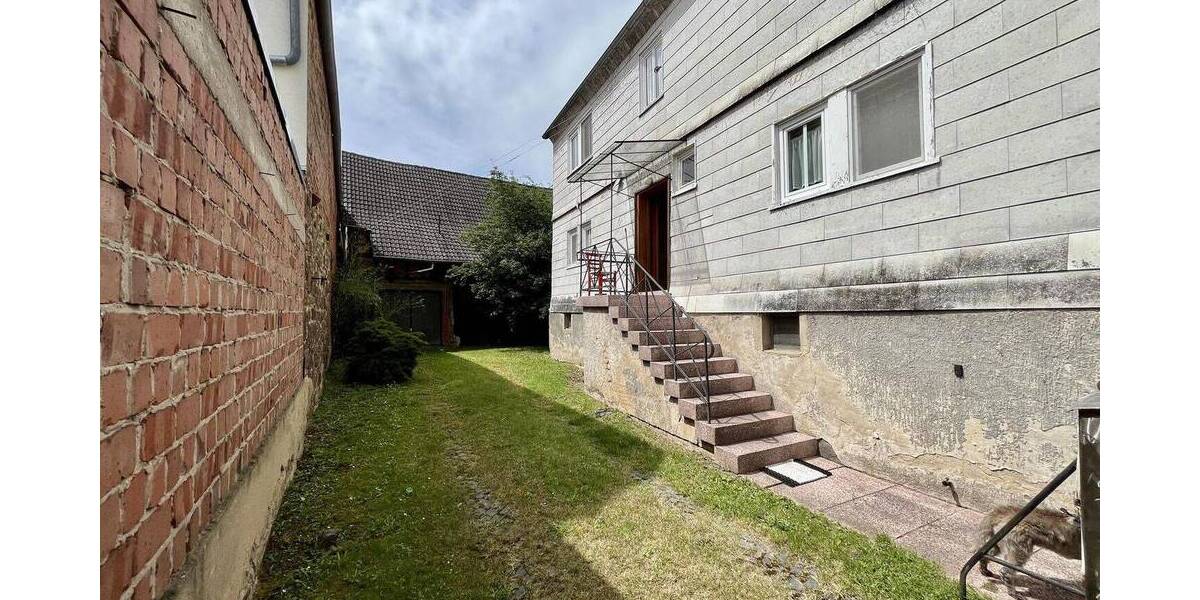Einfamilienhaus Büdingen Eckartshausen - 7 Zimmer, 131 m&sup2;, 128.000&euro; | Angebot:26891506
