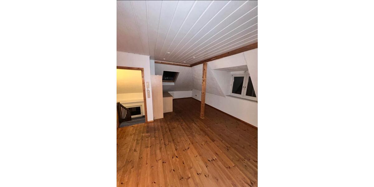 Etagenwohnung Karben - 4 Zimmer, 150 m&sup2;, 1.500&euro; | Angebot:25343839