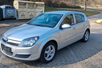Opel Astra 157.000 km 5.300 &euro; Bad Soden 65812
