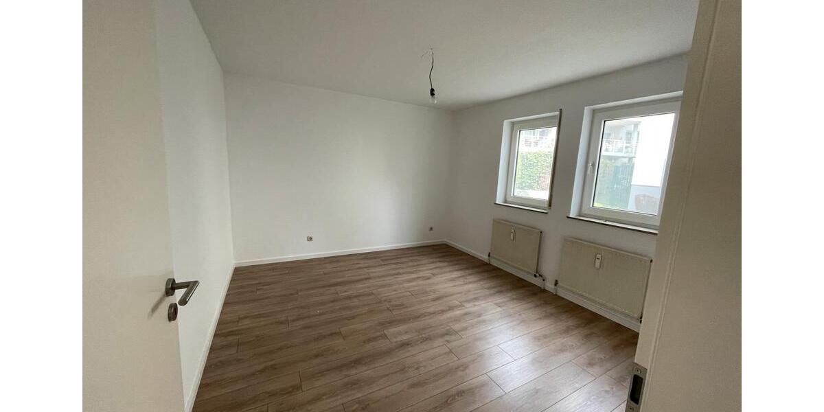 Erdgeschoßwohnung Bad Vilbel - 2.5 Zimmer, 65 m&sup2;, 325.000&euro; | Angebot:23370926